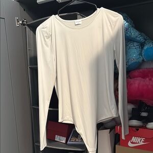 Aritzia Babaton Matte Pearl Skin Tight Bodysuit Size Small